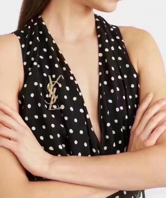 איב סאן לורן YSL – תמונה 9