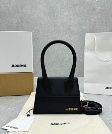 ז'קמוס Jacquemus