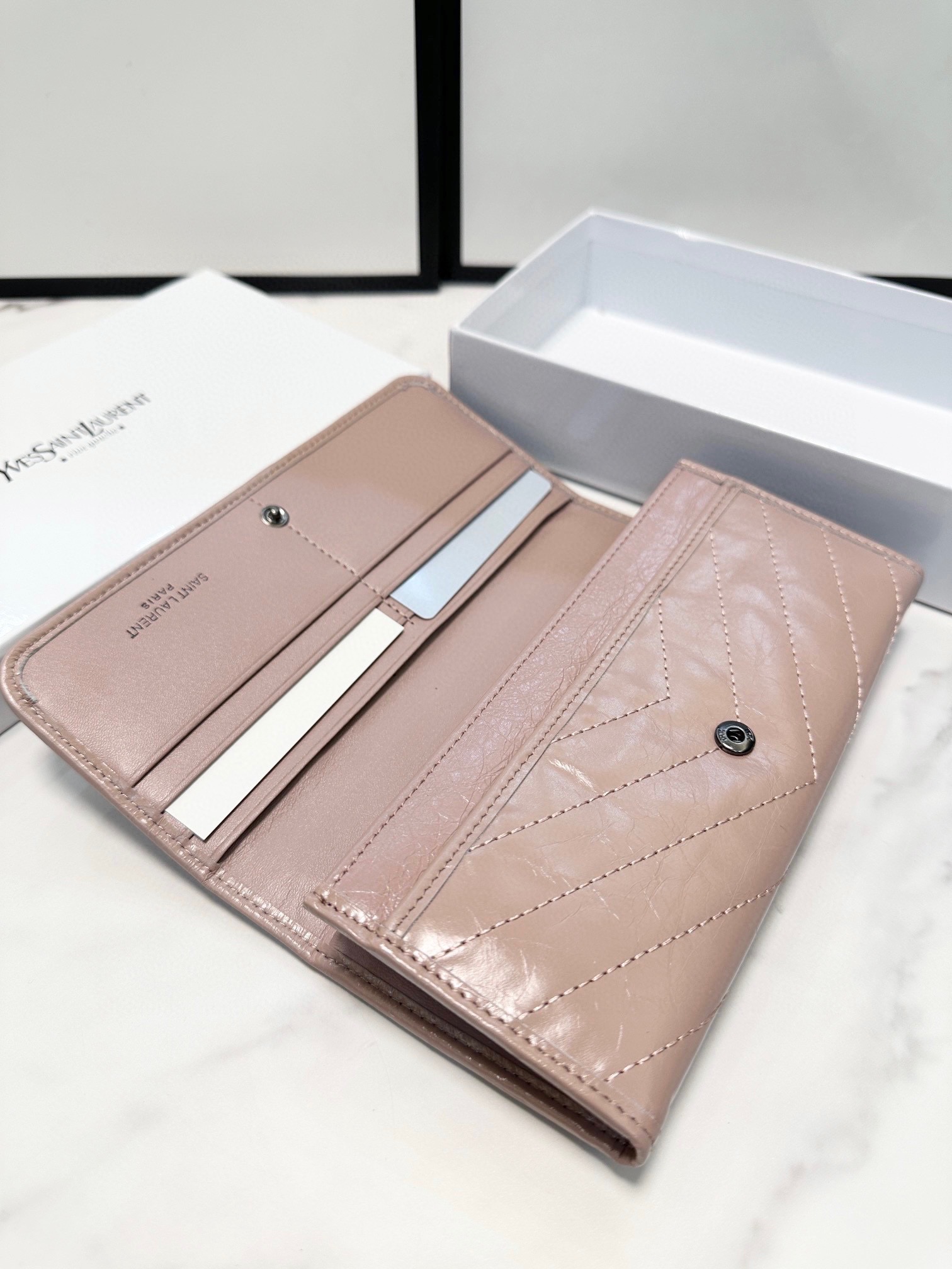 איב סאן לורן YSL – תמונה 6