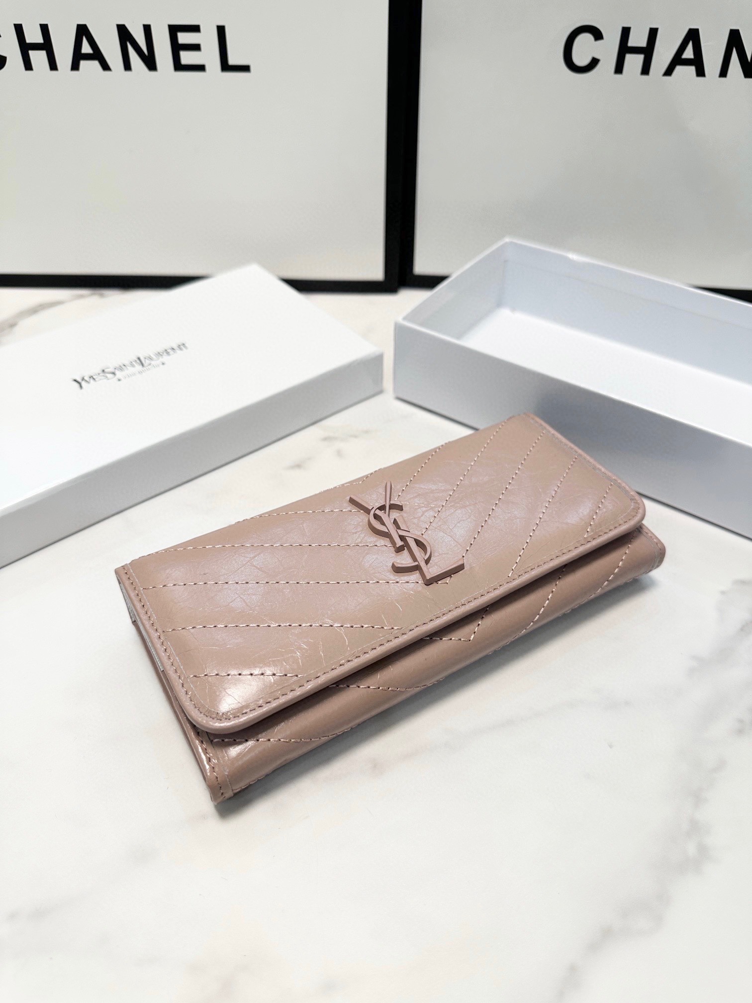 איב סאן לורן YSL – תמונה 8